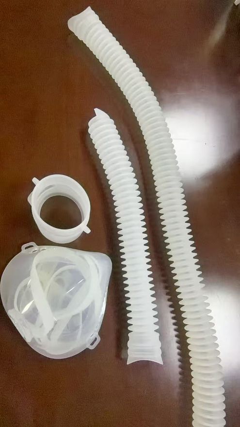 较长的硅胶波纹管