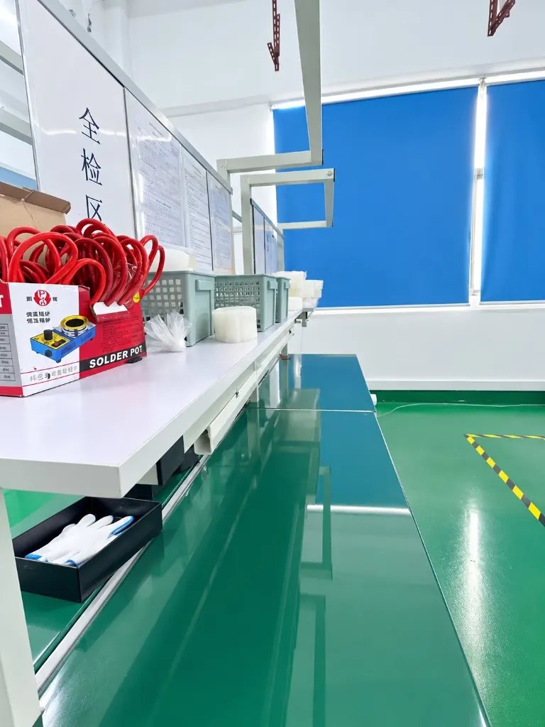 全检区工作台